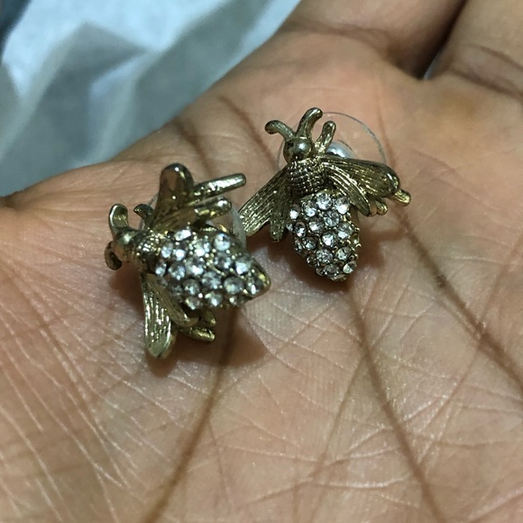 Gold Bumble Bee Earrings - Picture 4 of 4